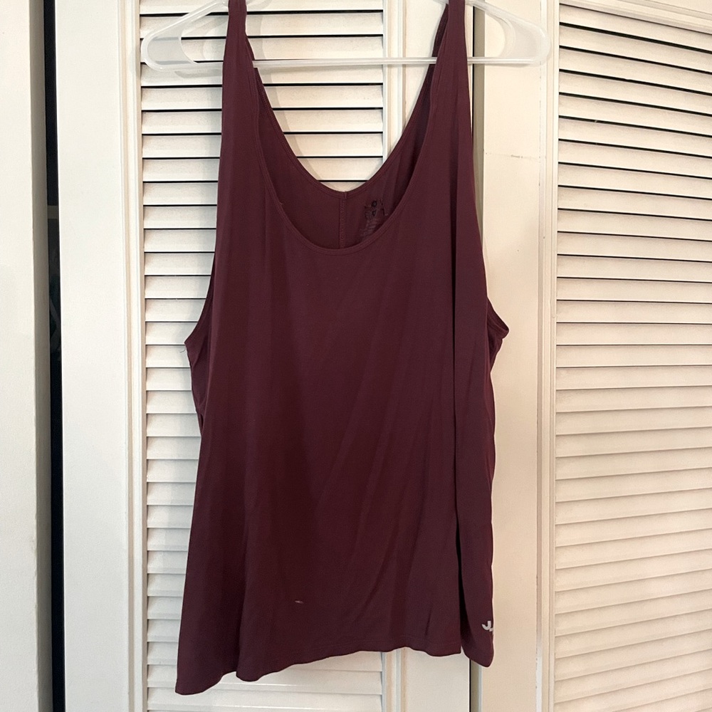 Maroon tank top